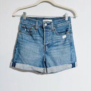 Levi’s - Medium Wash Wedgie Shorts